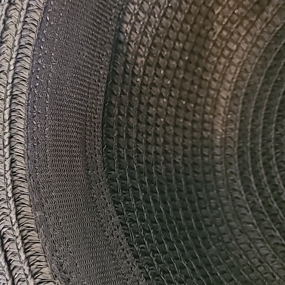 TRÏBE Straw Sun Hat with Wide Brim Foldable Roll-Up Hat NWT - Picture 4 of 4